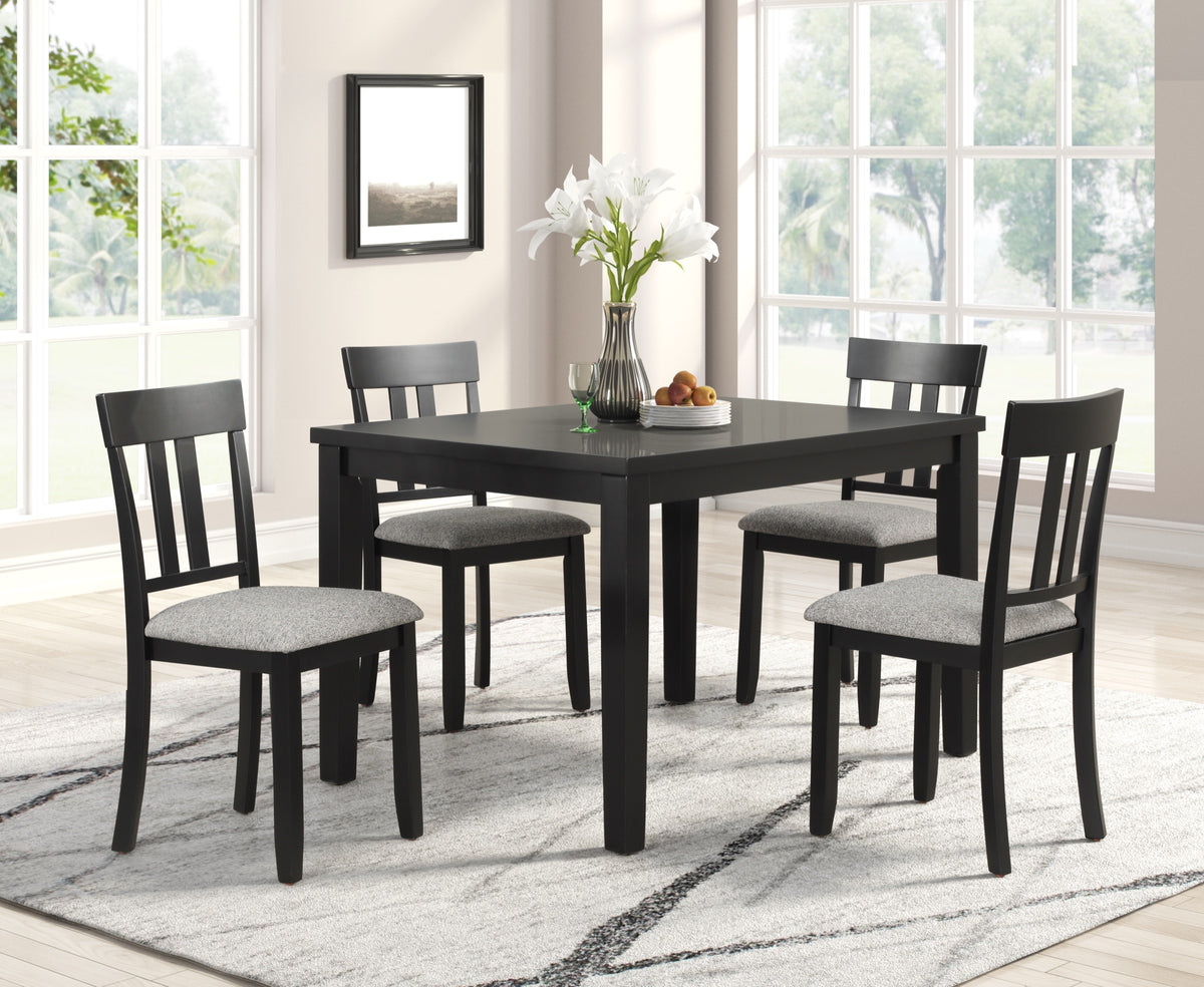 Table & 4 Side Chairs (D525)